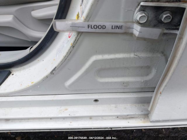 4T1BD1FK8EU135640 Toyota Camry Hybrid Le