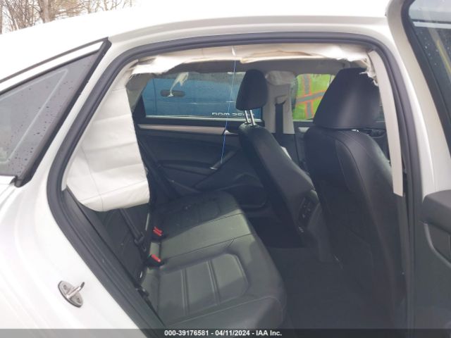 1VWSA7A35NC005625 Volkswagen Passat 2.0t Se