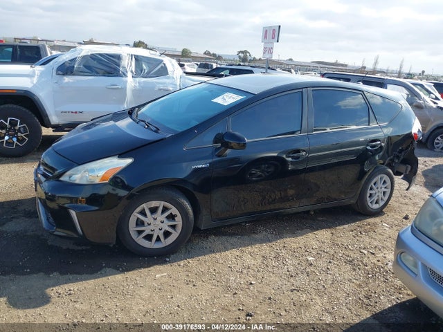 Toyota Prius V Three 2014 JTDZN3EUXE3334239 Image 14