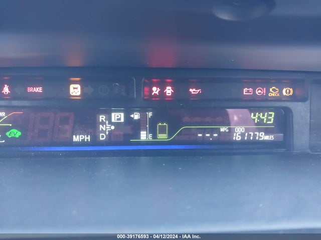Toyota Prius V Three 2014 JTDZN3EUXE3334239 Image 7