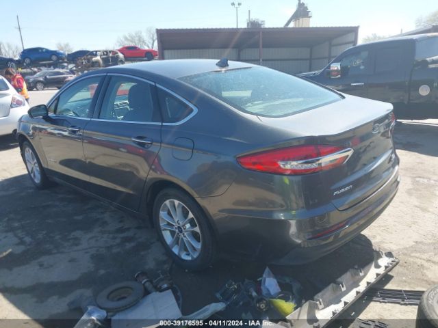 3FA6P0MUXKR110601 Ford Fusion Hybrid Sel