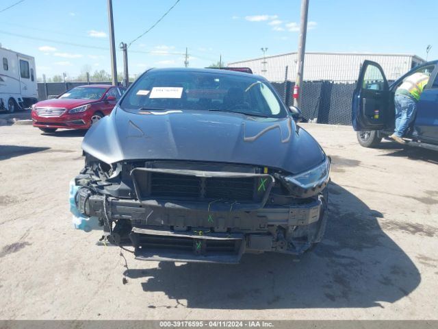 3FA6P0MUXKR110601 Ford Fusion Hybrid Sel