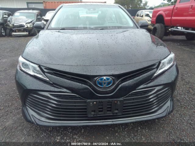 4T1B31HK1JU507412 Toyota Camry Hybrid Le