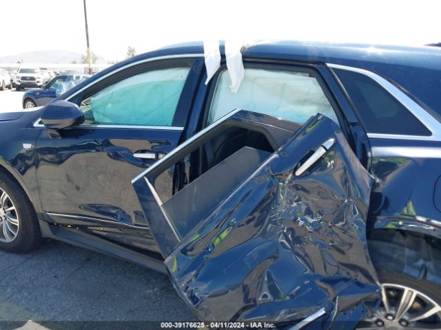 1GYKNBRS2HZ139283 Cadillac XT5 LUXURY