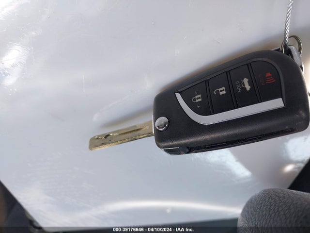 Toyota COROLLA LE 2020 JTDEPRAE9LJ030919 Image 11