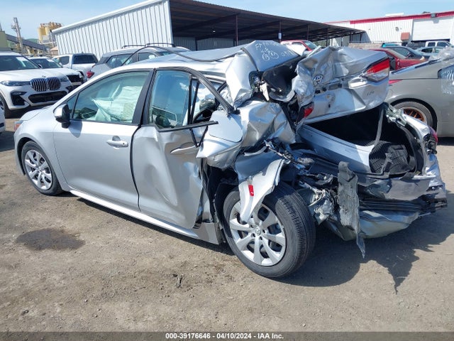 Toyota COROLLA LE 2020 JTDEPRAE9LJ030919 Image 3