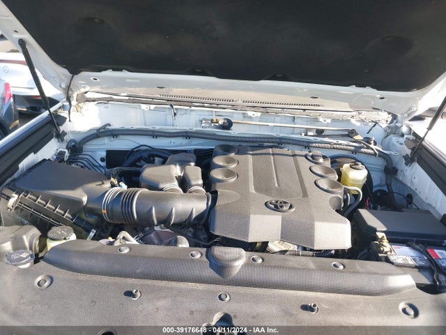 Toyota 4RUNNER SR5 2016 JTEZU5JR3G5128232 Image 10