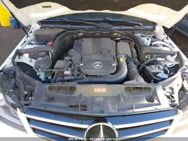 WDDGF4HB3ER302319 Mercedes-Benz C 250 Luxury/sport
