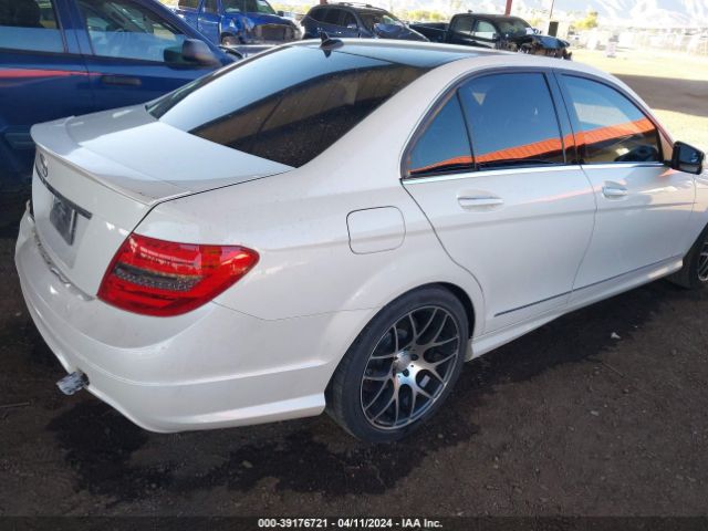 WDDGF4HB3ER302319 Mercedes-Benz C 250 Luxury/sport