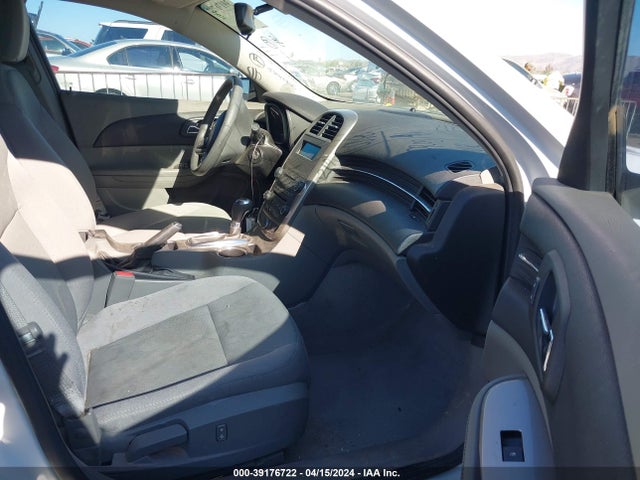 Chevrolet MALIBU LS 2015 1G11B5SLXFF170724 Image 5