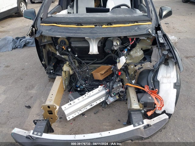 2023 TESLA MODEL X 7SAXCBE55PF385222 Photo 9