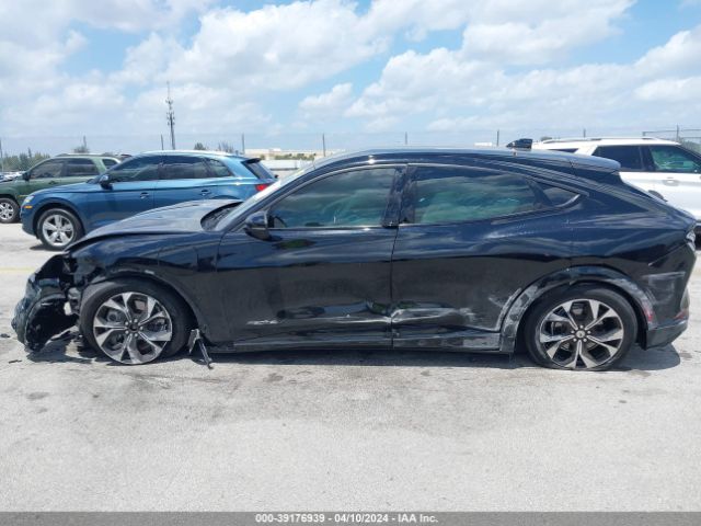 3FMTK3SUXMMA59547 Ford Mustang Mach-e Premium
