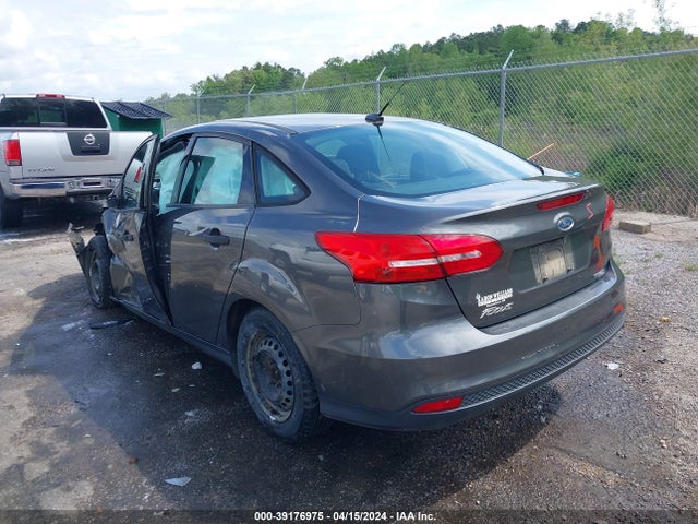Ford FOCUS S 2015 1FADP3E27FL345077 Image 3