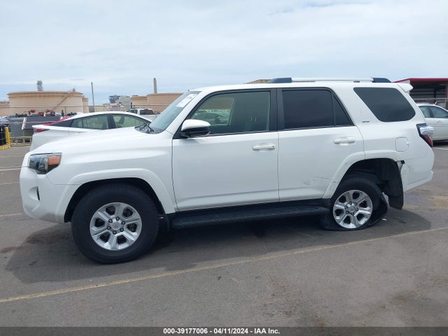Toyota 4RUNNER SR5 2020 JTEZU5JR2L5215629 Image 14