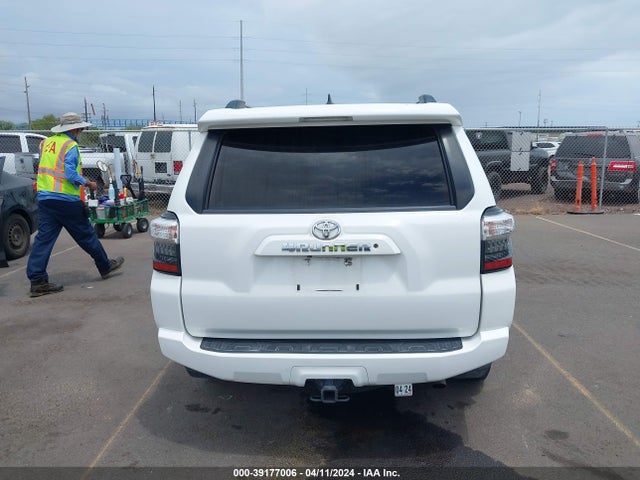 Toyota 4RUNNER SR5 2020 JTEZU5JR2L5215629 Image 16