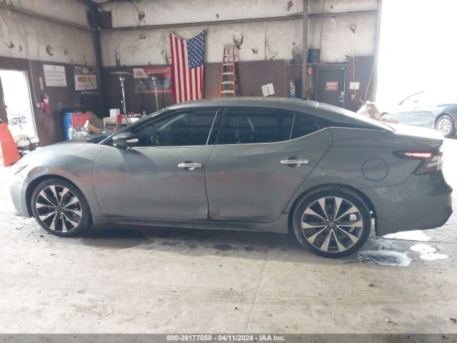 1N4AA6AV8KC377388 Nissan Maxima 3.5 Platinum