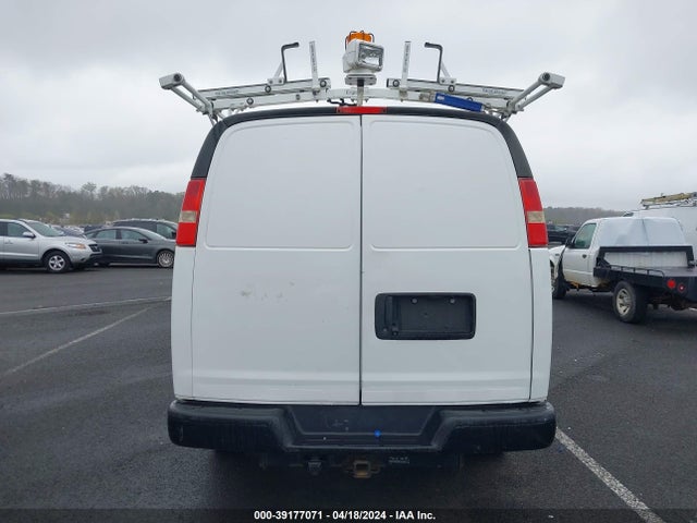Chevrolet Express 2500 Work Van 2015 1GCWGFCF4F1158885 Image 16