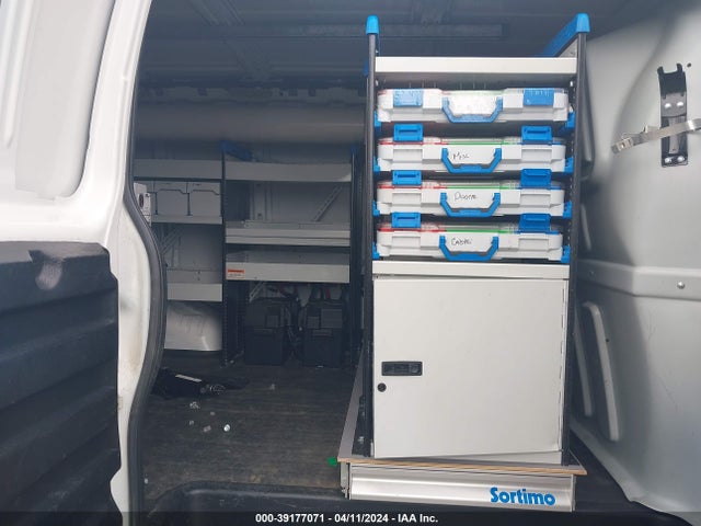 Chevrolet Express 2500 Work Van 2015 1GCWGFCF4F1158885 Image 8