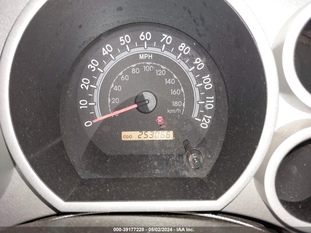 5TFFW5F16GX201330 Toyota Tundra Limited 5.7l V8