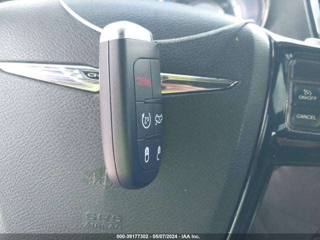 Chrysler 300 300s 2014 2C3CCAGT0EH120723 Image 11