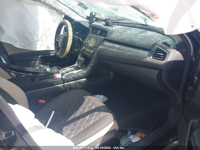 Honda Civic Lx 2018 2HGFC2F58JH553008 Image 5