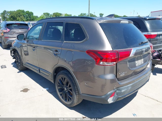 Mitsubishi Outlander Le 2018 JA4AZ3A30JZ064146 Image 3