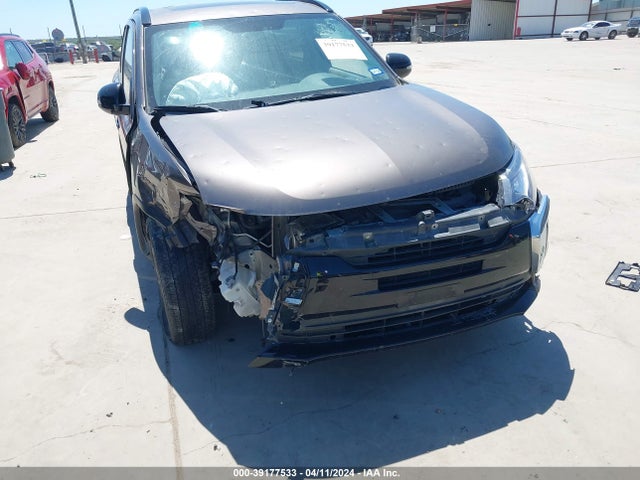 Mitsubishi Outlander Le 2018 JA4AZ3A30JZ064146 Image 6