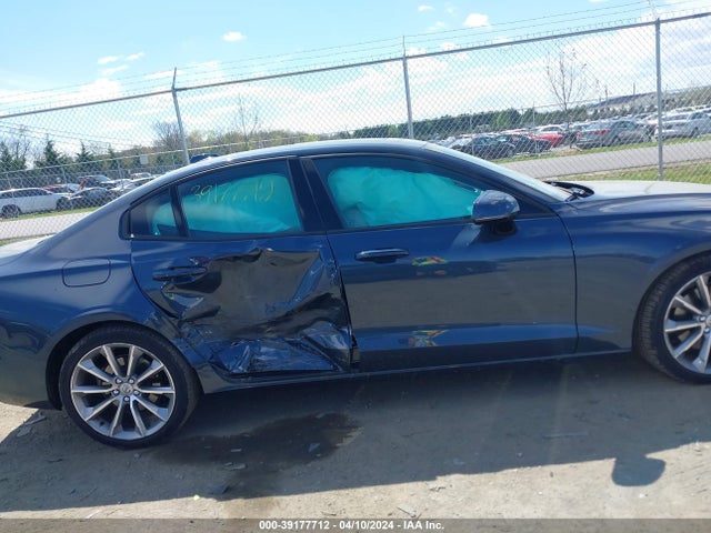 7JR102FK1KG003834 Volvo S60 T5 Momentum