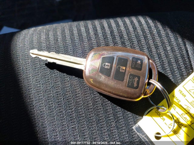 Toyota RAV4 LE 2015 2T3BFREV0FW387184 Image 11