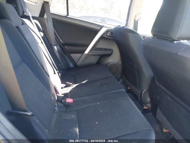 Toyota RAV4 LE 2015 2T3BFREV0FW387184 Image 8