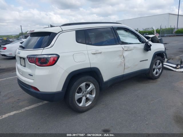 3C4NJCBB0HT632661 Jeep New Compass Latitude Fwd