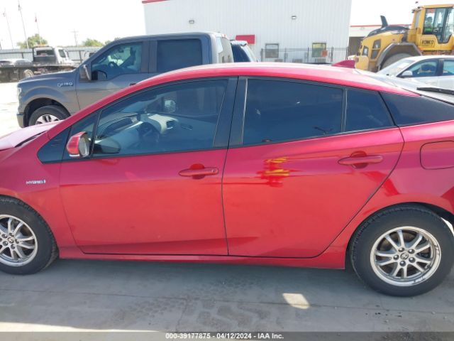 JTDKARFU0G3519255 Toyota Prius Four