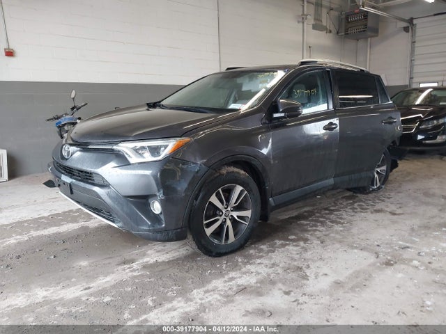 Toyota Rav4 Xle 2016 JTMRFREV5GJ093522 Image 2
