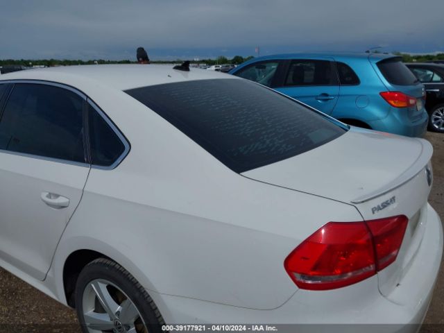 1VWAS7A34EC039824 Volkswagen Passat 1.8t Wolfsburg Edition