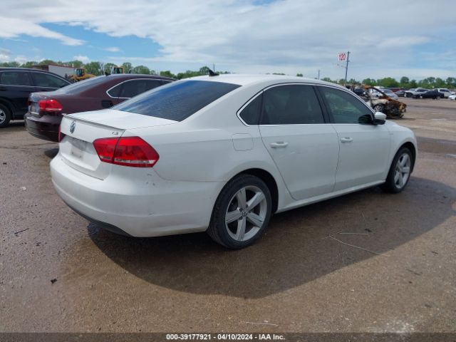 1VWAS7A34EC039824 Volkswagen Passat 1.8t Wolfsburg Edition