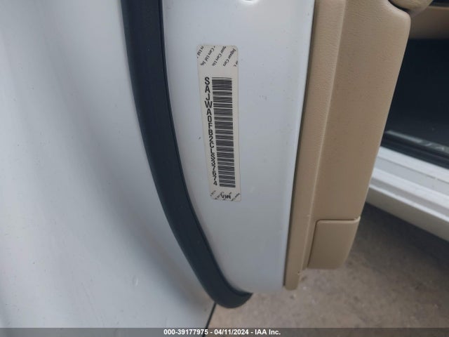 2012 JAGUAR XF SAJWA0FB2CLS37674 Photo 8