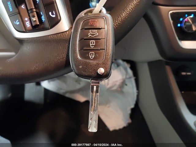 Hyundai SONATA SE 2019 5NPE24AF7KH786671 Image 11