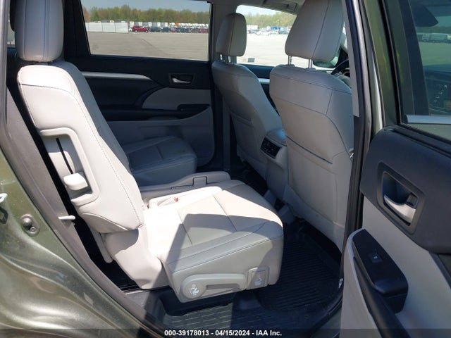 Toyota Highlander Xle 2019 5TDJZRFHXKS984205 Image 8