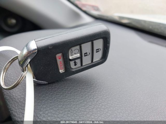 1HGCR3F9XHA026350 Honda Accord Touring V6