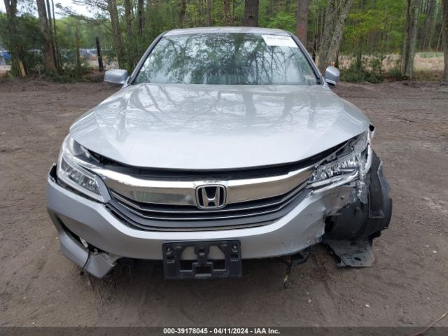 1HGCR3F9XHA026350 Honda Accord Touring V6