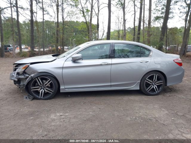 1HGCR3F9XHA026350 Honda Accord Touring V6