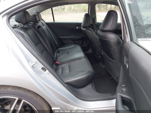 1HGCR3F9XHA026350 Honda Accord Touring V6