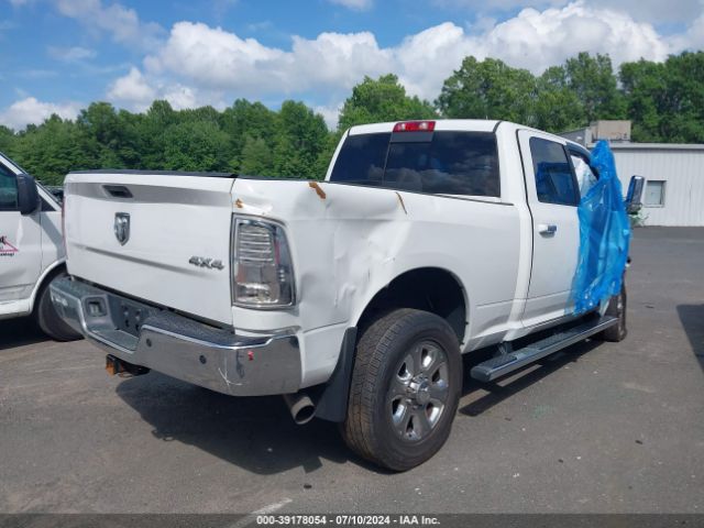 3C6UR5FL8JG326820 RAM 2500 Laramie  4x4 6'4 Box