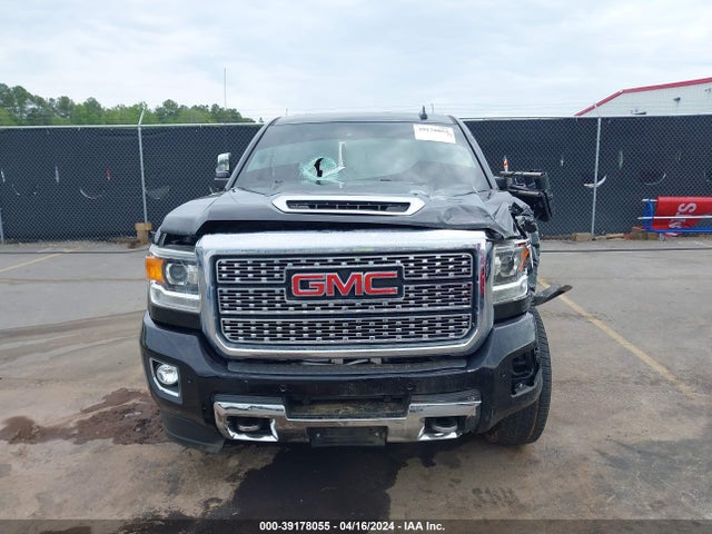 1GT12UEY2JF260726 GMC Sierra 2500hd Denali