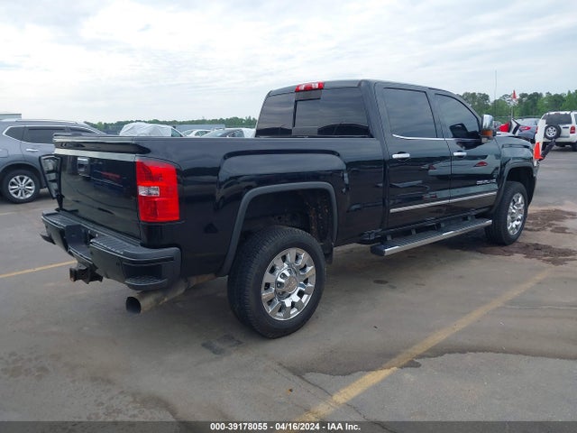 1GT12UEY2JF260726 GMC Sierra 2500hd Denali