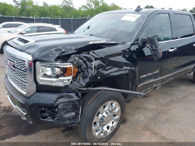 1GT12UEY2JF260726 GMC Sierra 2500hd Denali