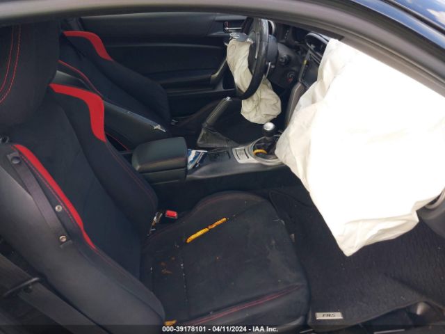 JF1ZNAA18F8707577 Scion FR-S