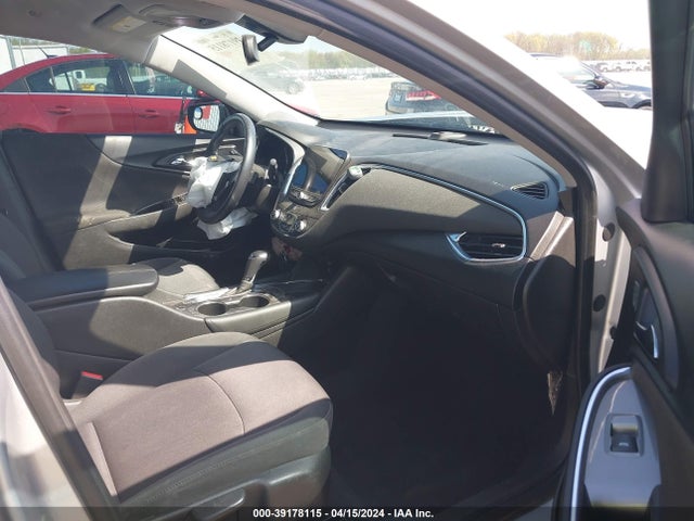 Chevrolet MALIBU LT 2018 1G1ZD5STXJF119729 Image 5