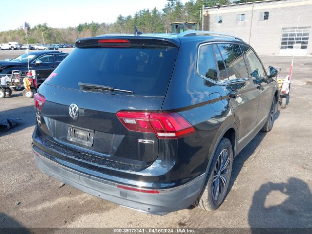 3VV2B7AX9KM008011 Volkswagen Tiguan 2.0t Se/2.0t Sel/2.0t Sel R-line/2.0t Sel R-line Black
