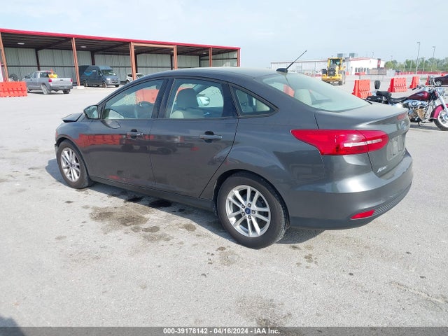 Ford FOCUS SE 2016 1FADP3F21GL215957 Image 3